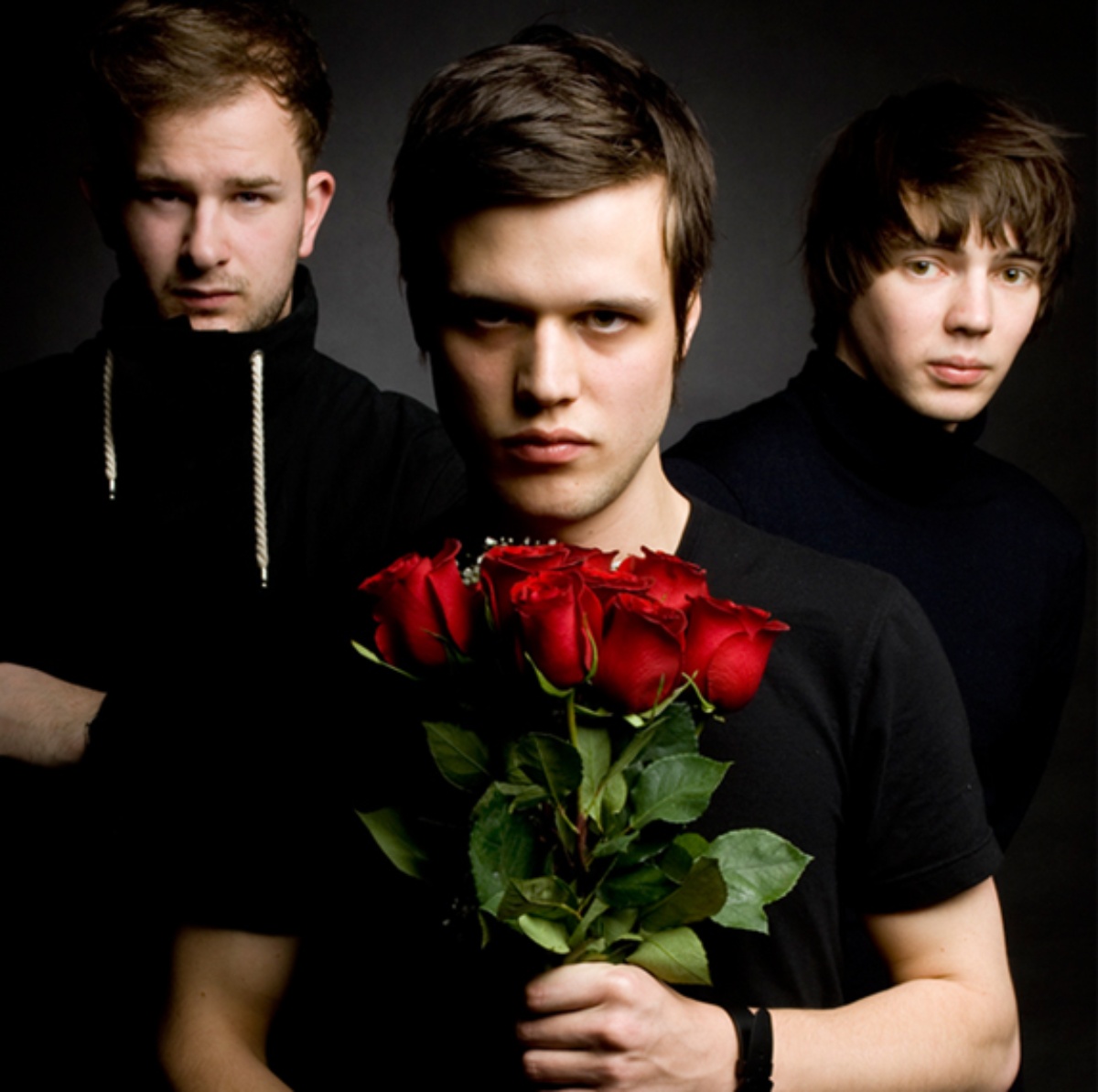 White lies. White Lies Band. White Lies 2020. Логотип группы White Lies.