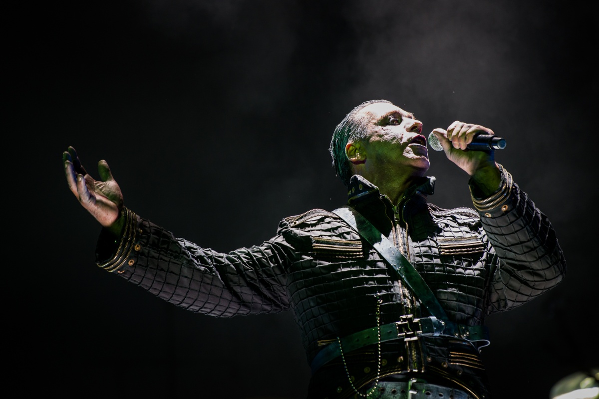 Sports frei lindemann. Rammstein 2016. Pinkpop Festival 2002 Rammstein. Rammstein 2002 - Pinkpop Festival Landgraaf the Netherlands. Rammstein Pinkpop 2010 torrent.